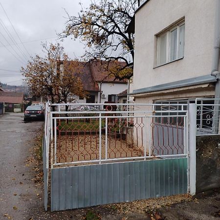 Sobe Sanja Hotell Pirot Exteriör bild