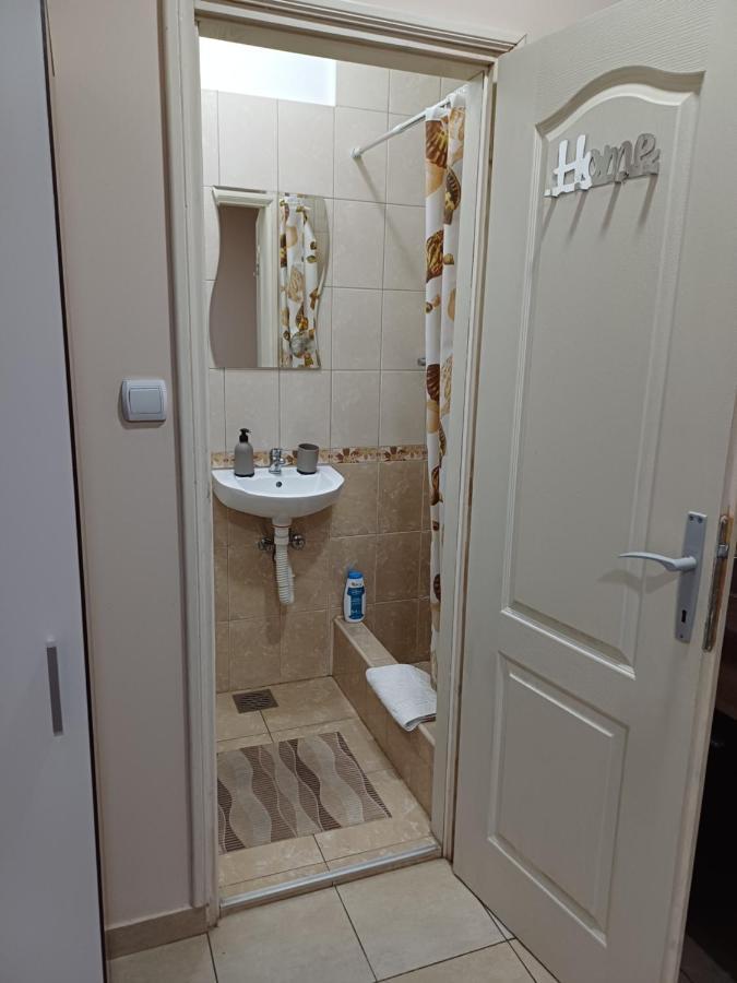 Sobe Sanja Hotell Pirot Exteriör bild