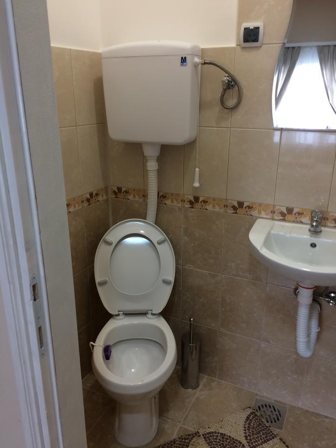 Sobe Sanja Hotell Pirot Exteriör bild